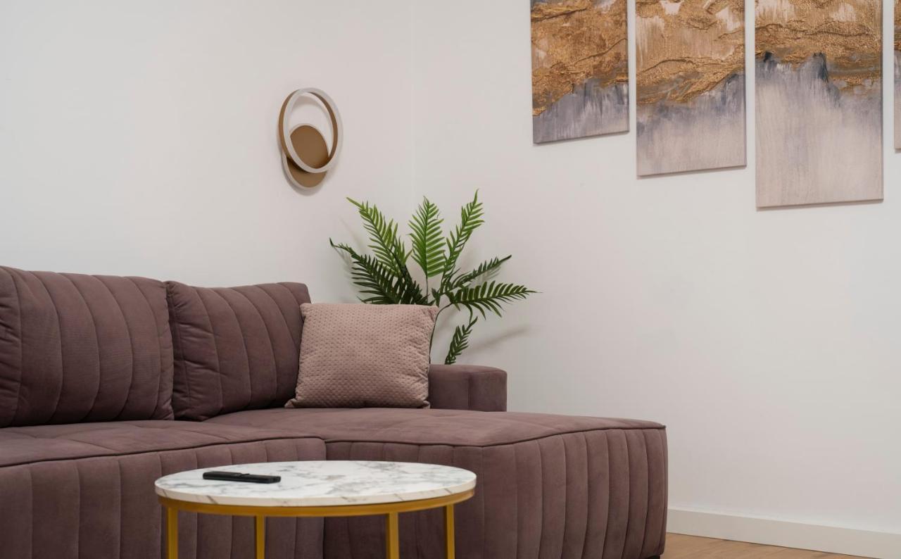Coban Residence - A3 - Scandinavian Apartment Braşov Exterior foto